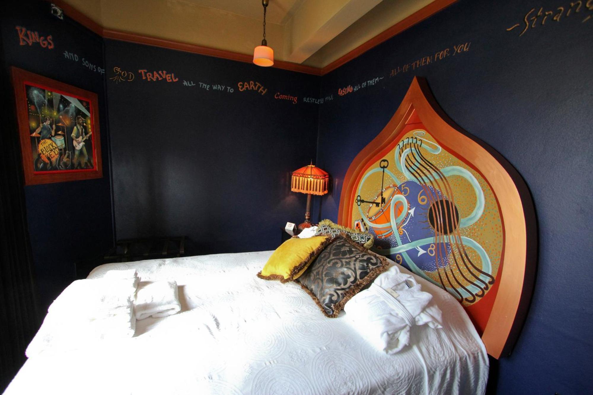 Mcmenamins Crystal 3* Portland