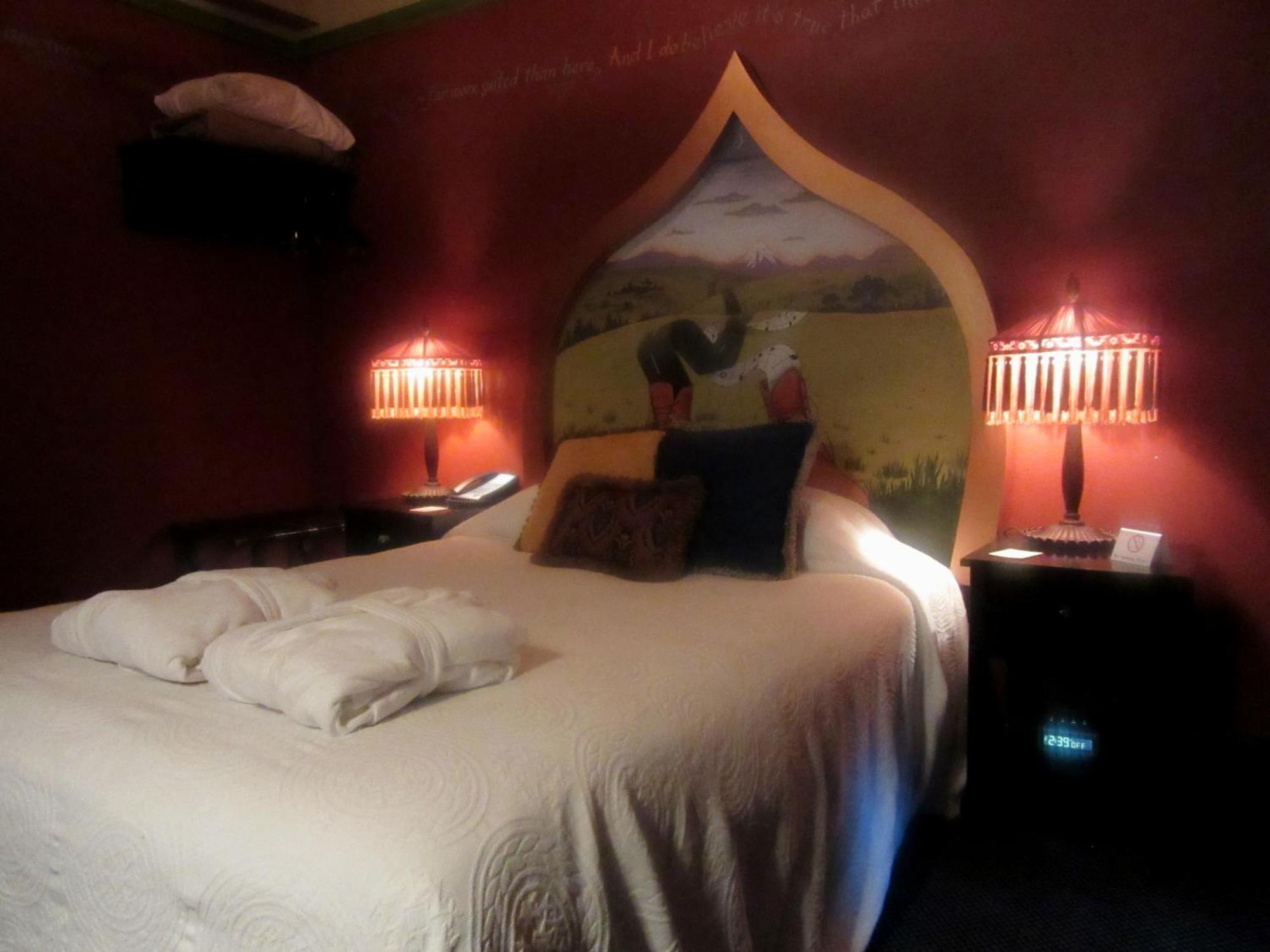 Mcmenamins Crystal 3*