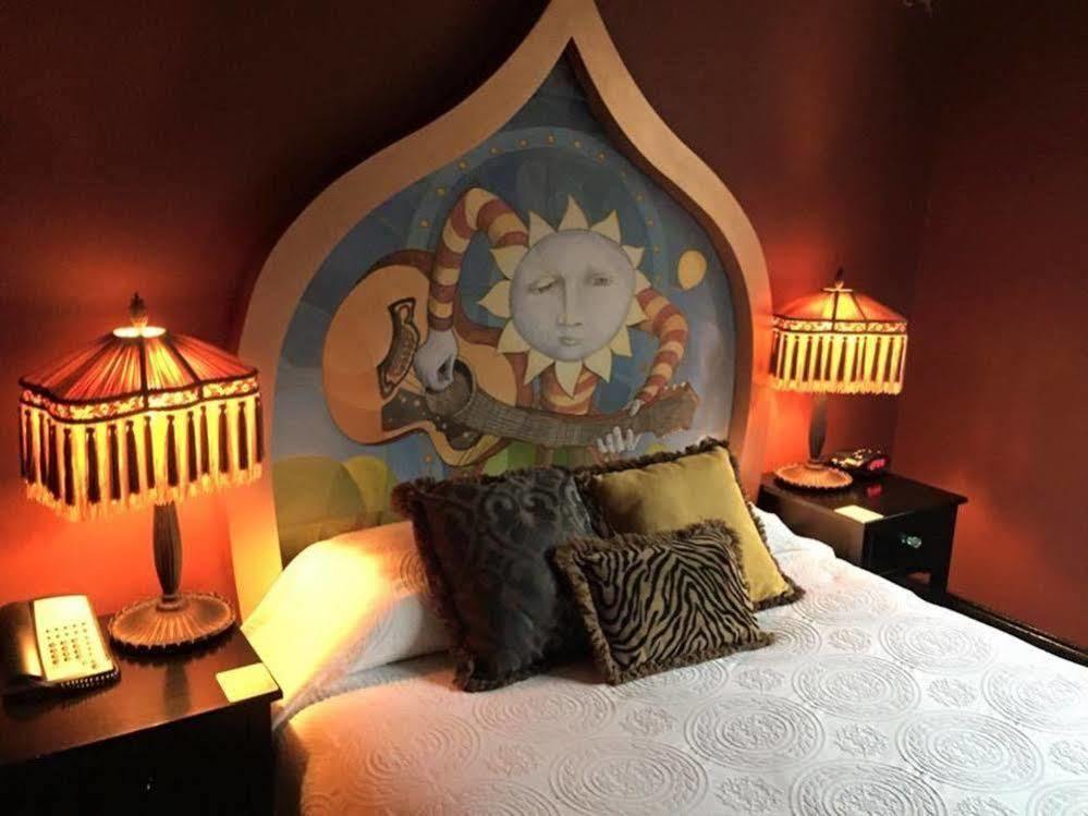Mcmenamins Crystal Hotel