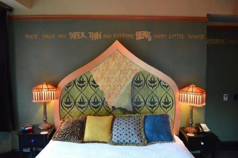 Mcmenamins Crystal Hotel 3*